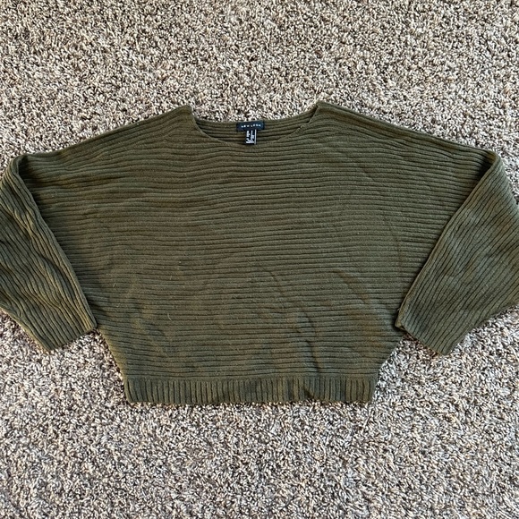 Green Ribbed Sweater - Picture 3 of 3